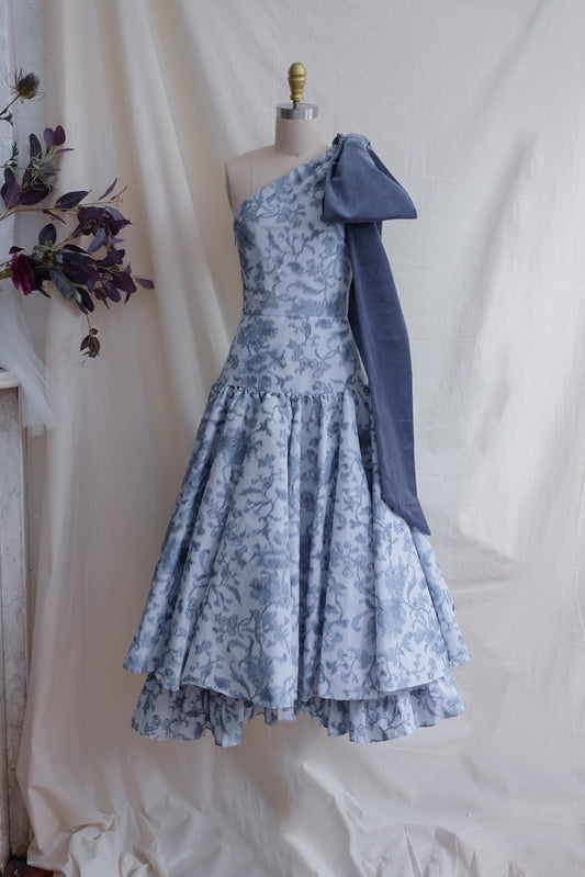 Tracey Dress in Azul Florentina